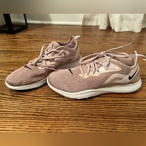 NWT Nike Flex TR9 Sneakers Size 8